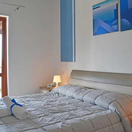 & Perla Hotel 3*