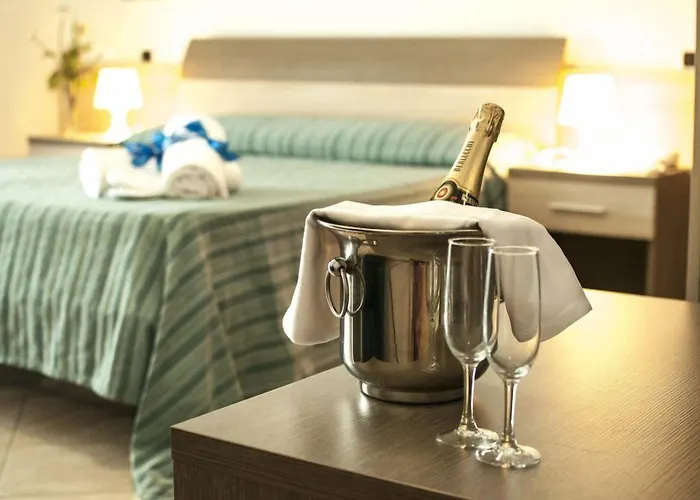 Ξενοδοχείο & Perla 3*