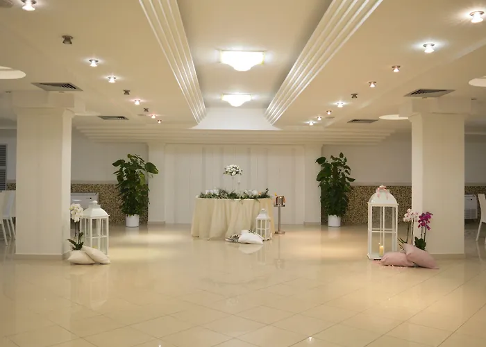 Ξενοδοχείο & Perla 3*