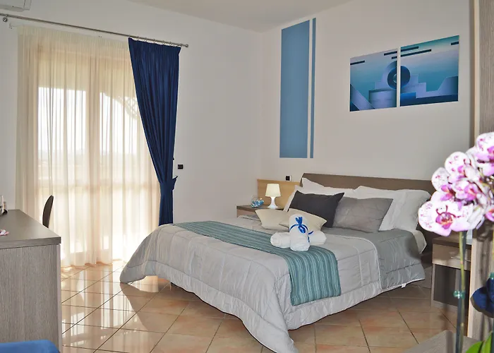 Ξενοδοχείο & Perla