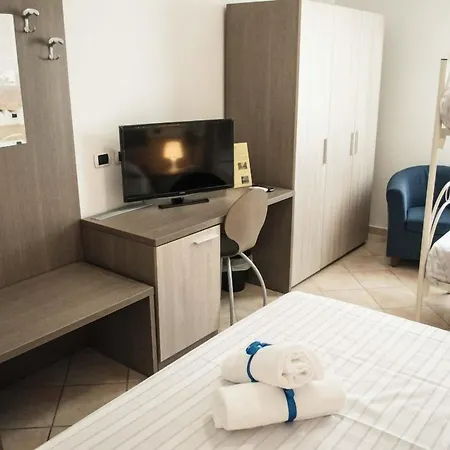 Perla Hotel & Garden 3*