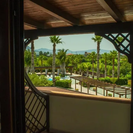 ホテル Perla Hotel & Garden
